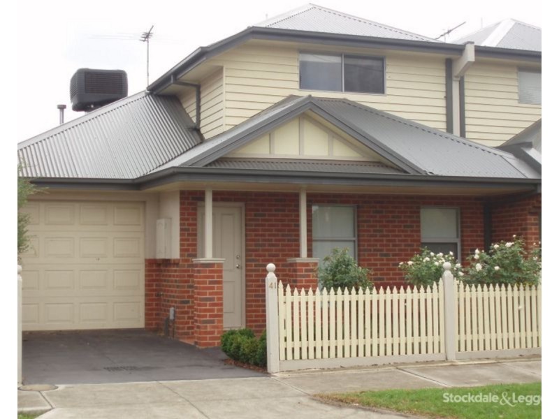 41 Watt Avenue, Oak Park VIC 3046
