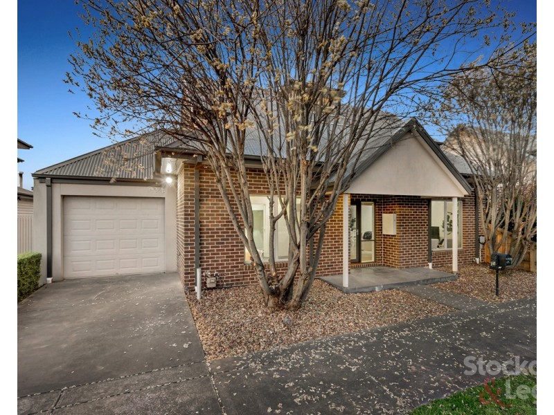 2A Malcolm Street, Oak Park VIC 3046