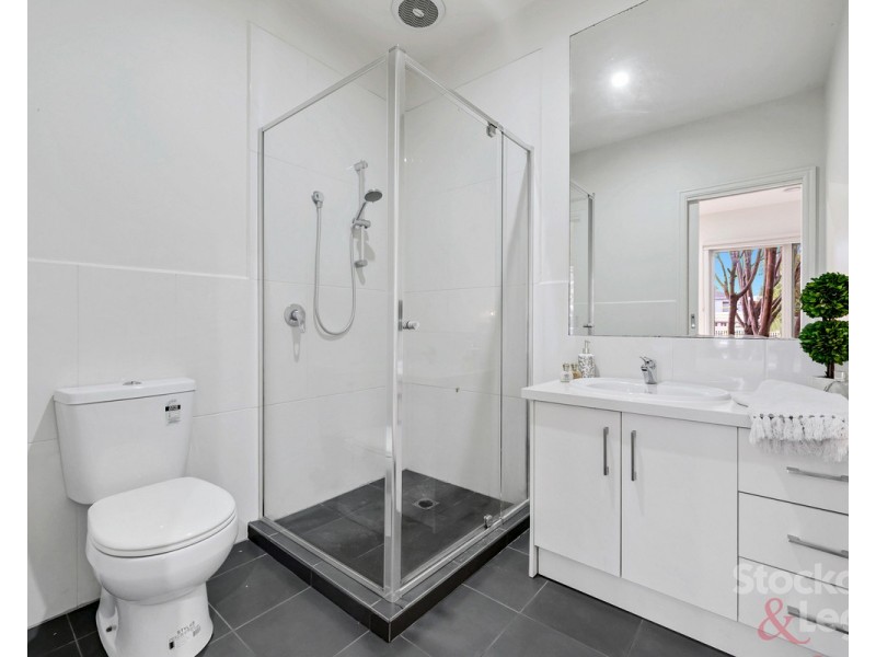 2A Malcolm Street, Oak Park VIC 3046