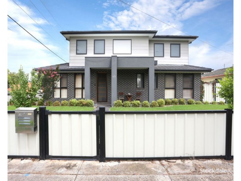 49 Winifred Street, Oak Park VIC 3046