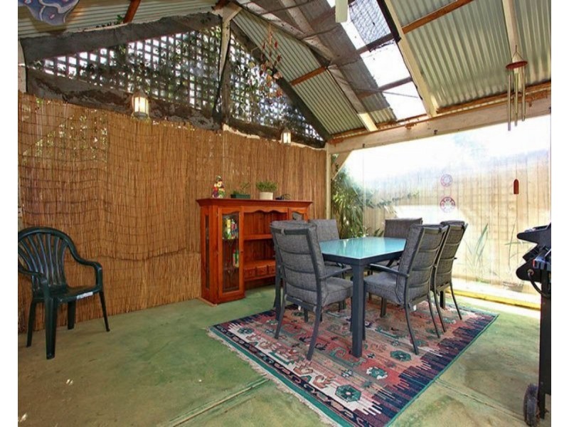 10 Moama Crescent, Pascoe Vale South VIC 3044