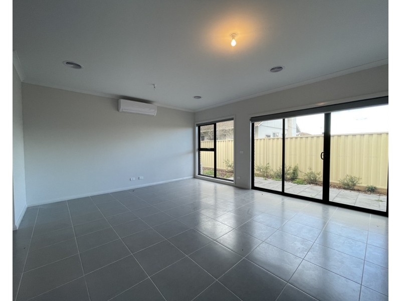 2/38 Hartington Street, Glenroy VIC 3046