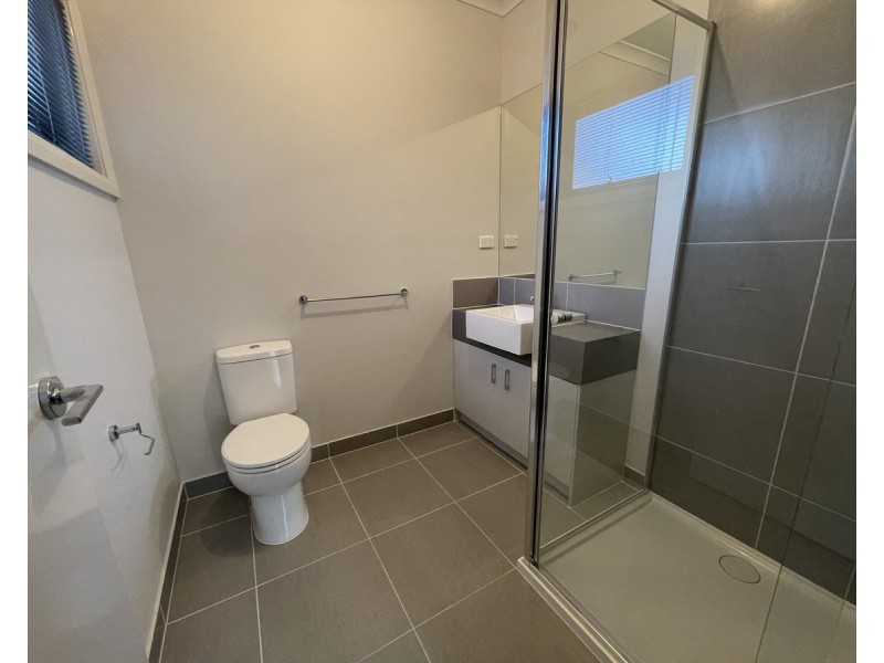 2/38 Hartington Street, Glenroy VIC 3046