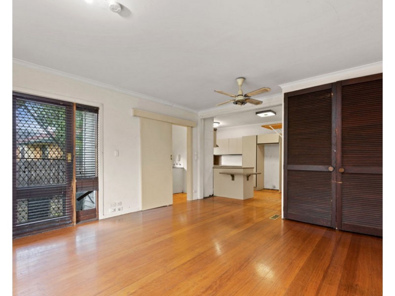 10 Moss Court, Glenroy VIC 3046