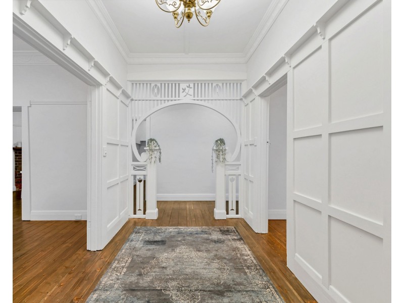 283 Pascoe Vale Road, Essendon VIC 3040