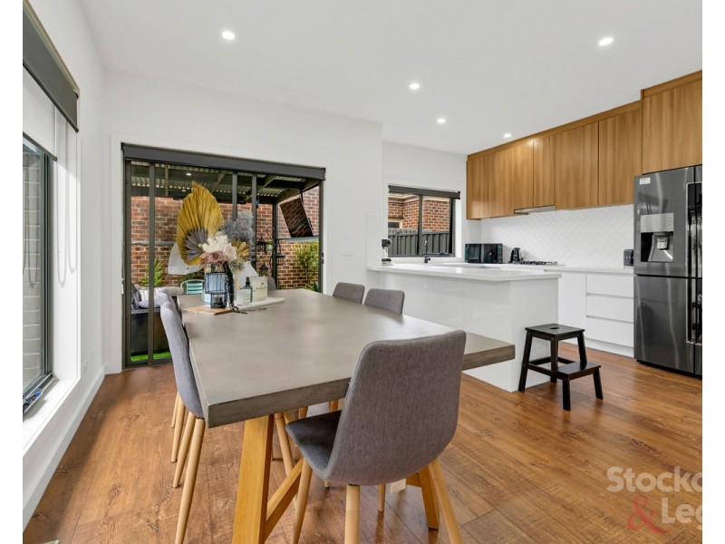 2/80 Glen Street, Glenroy VIC 3046