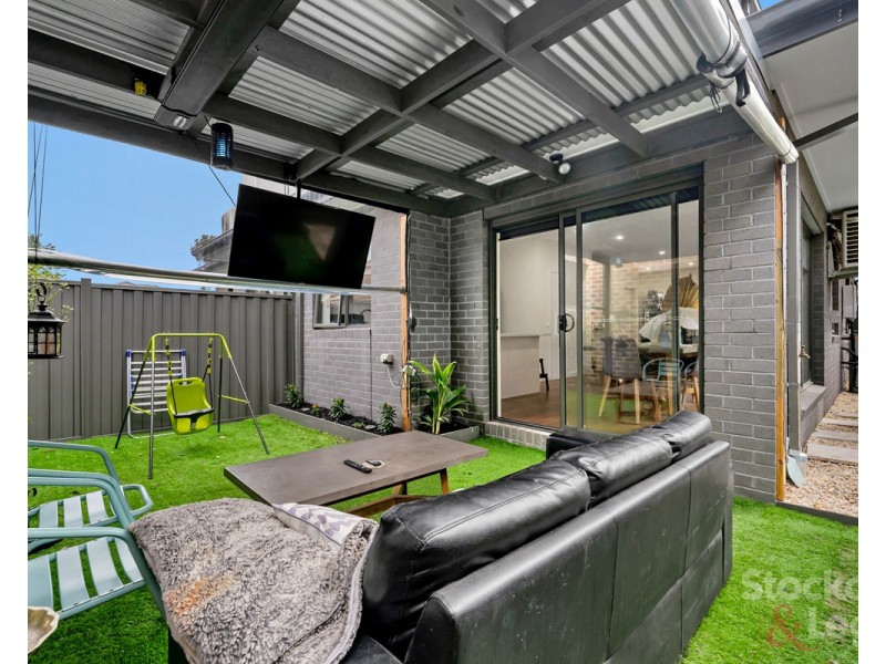 2/80 Glen Street, Glenroy VIC 3046
