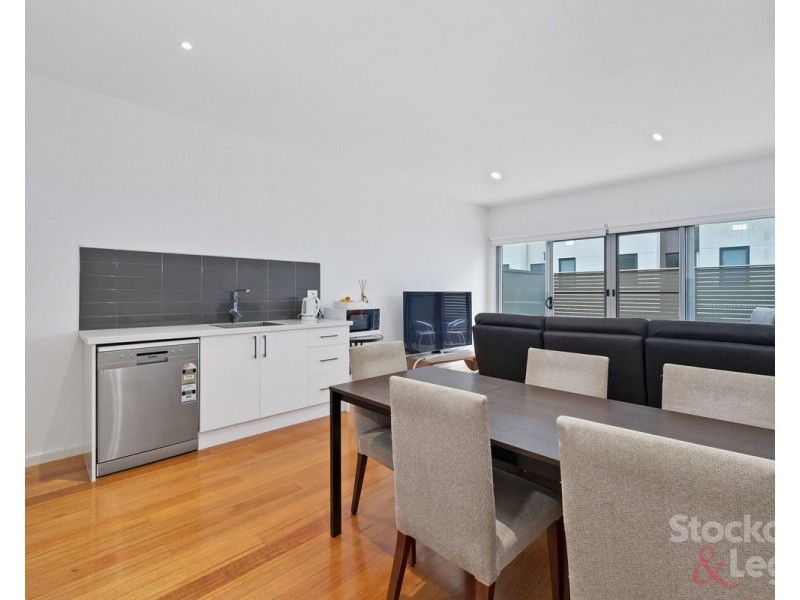 5/98 Snell Grove, Oak Park VIC 3046