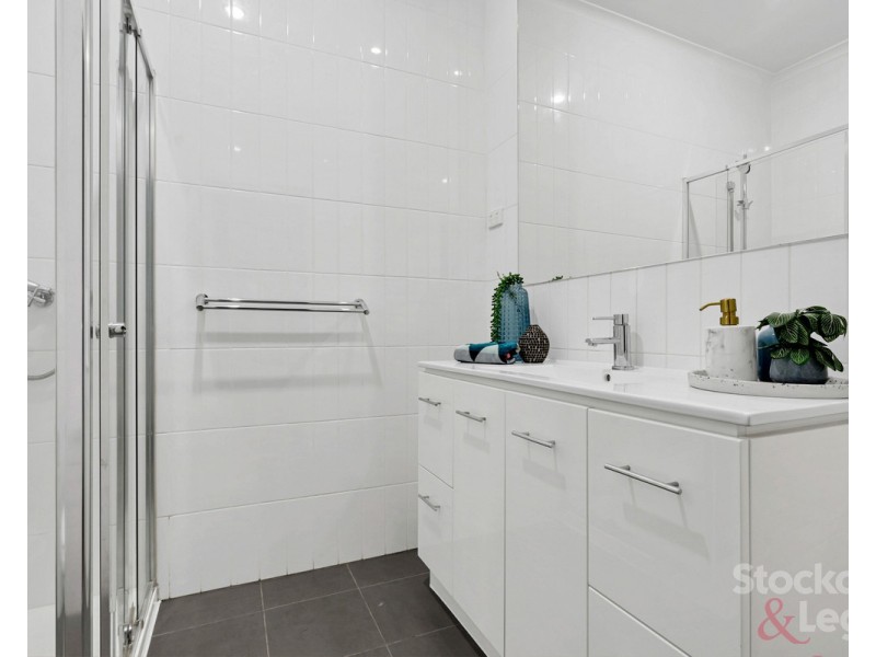 3/44 Gladstone Parade, Glenroy VIC 3046
