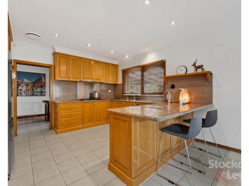 39 Willonga Street, Strathmore VIC 3041