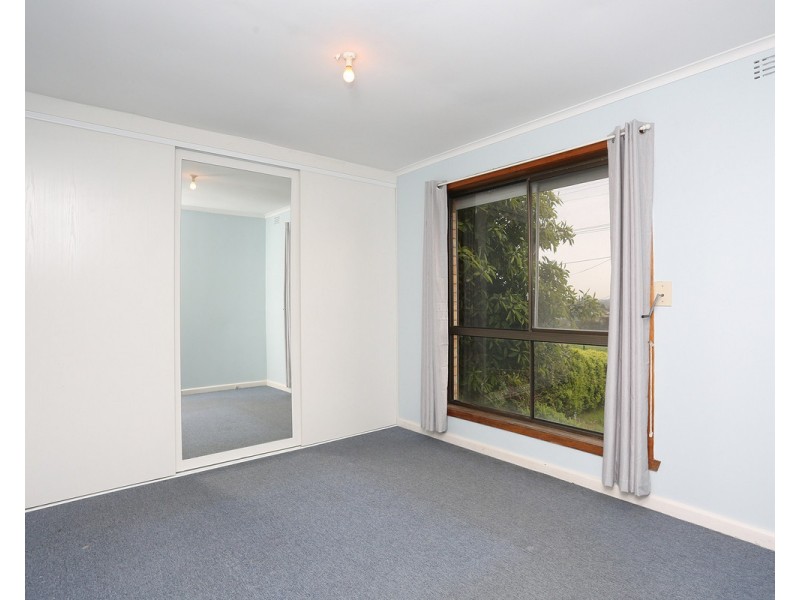 50 Sunset Boulevard, Jacana VIC 3047