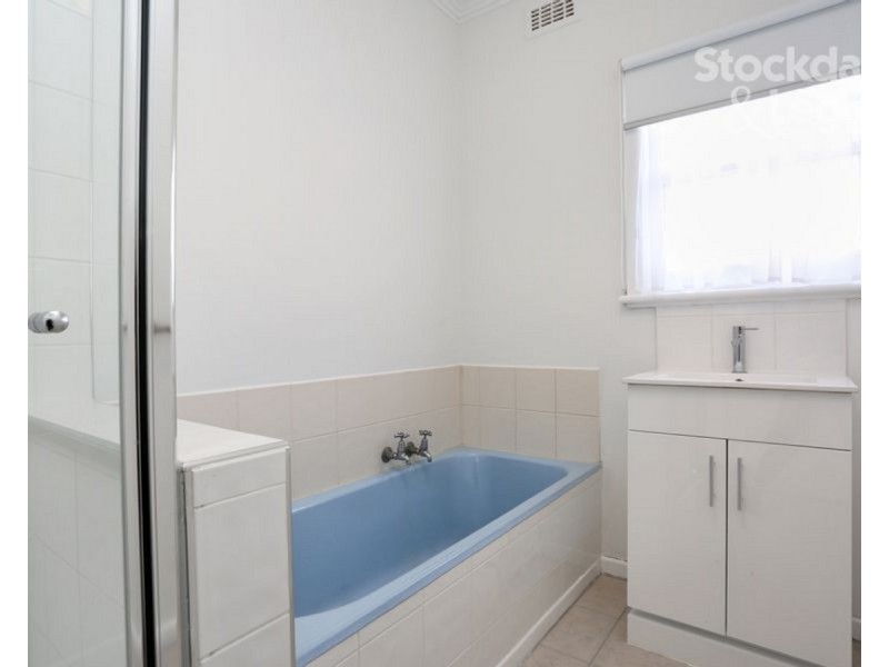 30 Hubert Avenue, Glenroy VIC 3046