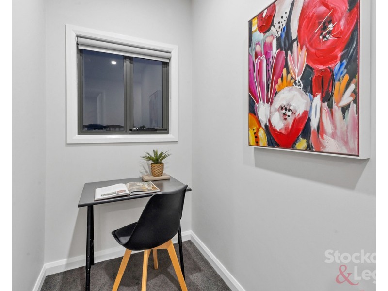 2/24 Maude Avenue, Glenroy VIC 3046