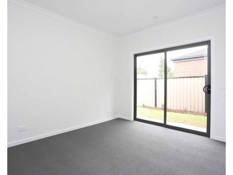 4/319 Camp Road, Broadmeadows VIC 3047
