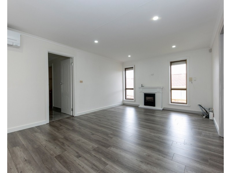 12 Goodenia Close, Meadow Heights VIC 3048