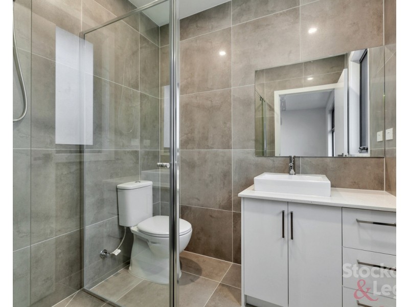 2/73 Hubert Avenue, Glenroy VIC 3046