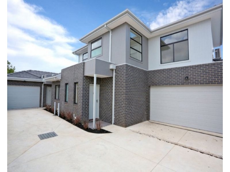 2/71 Isla Avenue, Glenroy VIC 3046