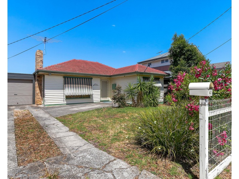 42 Sutherland Street, Hadfield VIC 3046