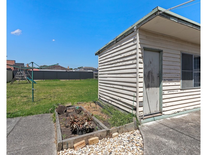 42 Sutherland Street, Hadfield VIC 3046