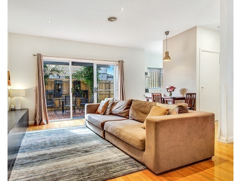 2/19 Maude Avenue, Glenroy VIC 3046