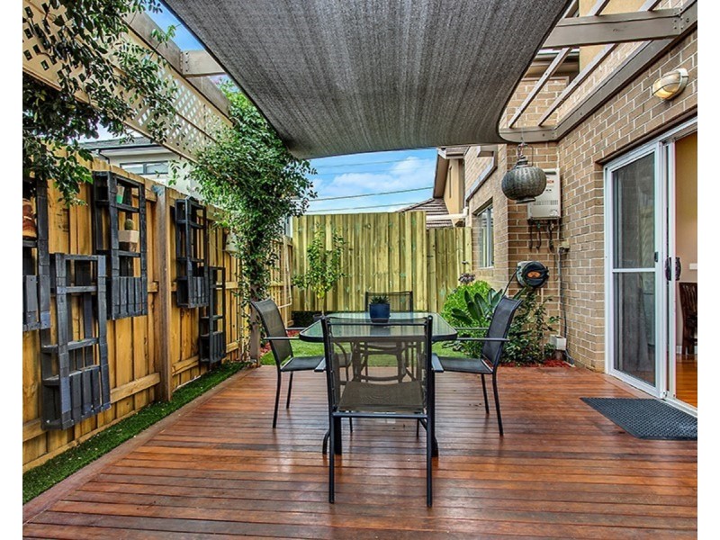 2/19 Maude Avenue, Glenroy VIC 3046