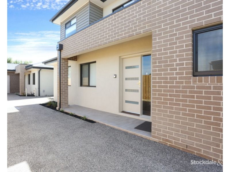 2/15 Langton Street, Glenroy VIC 3046