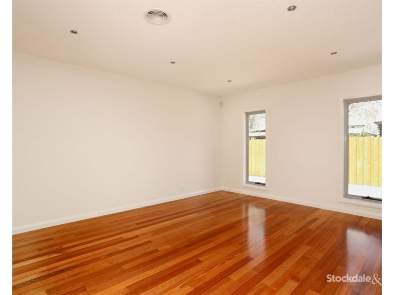 2/141 Loongana Avenue, Glenroy VIC 3046
