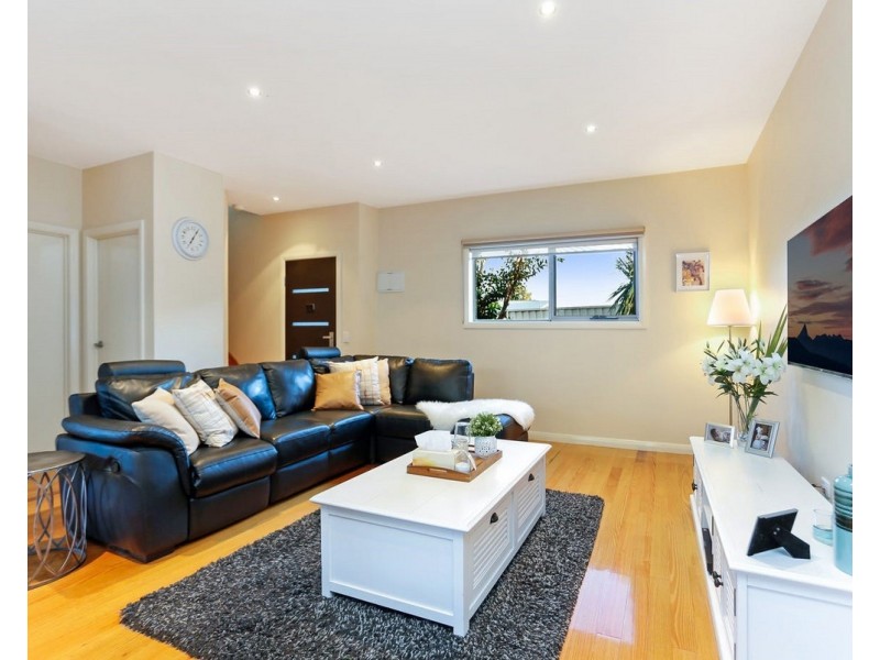 2/56 Hartington Street, Glenroy VIC 3046