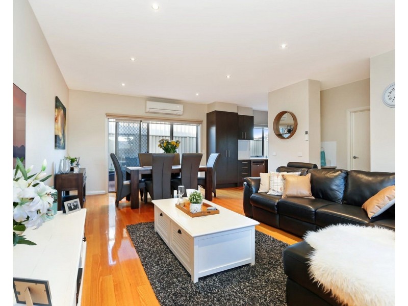 2/56 Hartington Street, Glenroy VIC 3046