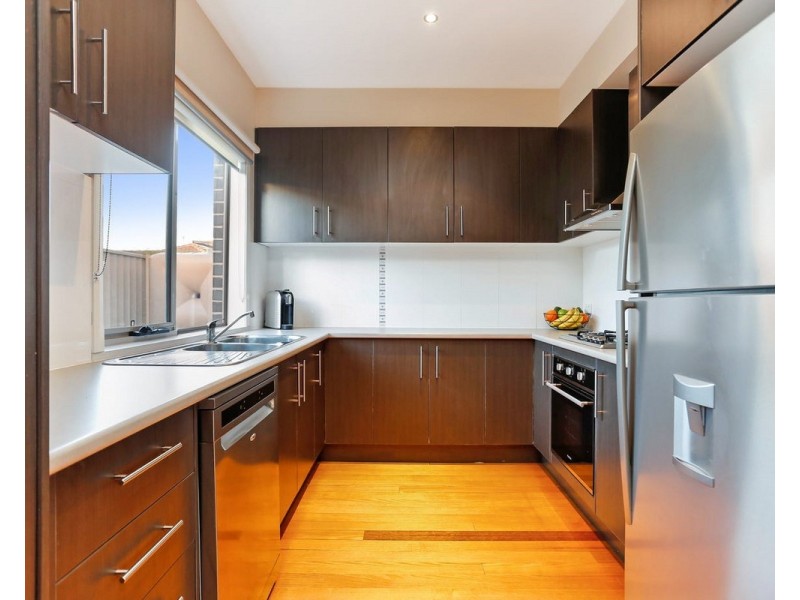 2/56 Hartington Street, Glenroy VIC 3046