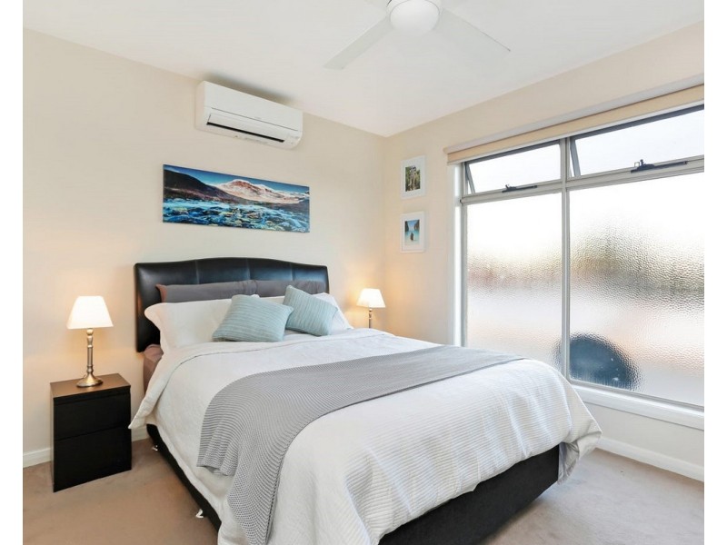 2/56 Hartington Street, Glenroy VIC 3046