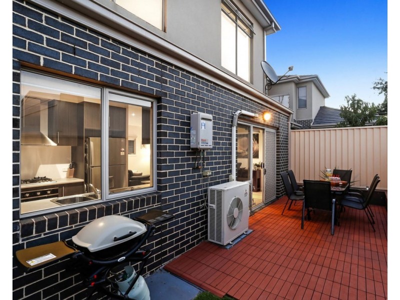 2/56 Hartington Street, Glenroy VIC 3046