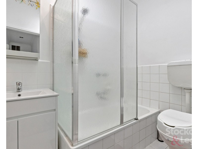 4/62 Snell Grove, Oak Park VIC 3046
