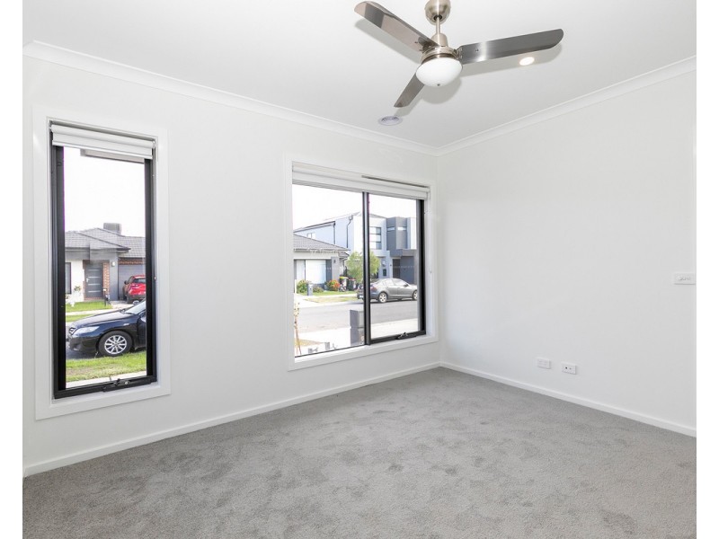23 Rialto Circuit, Craigieburn VIC 3064