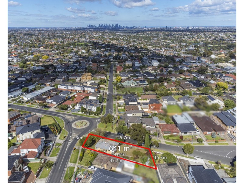 1 Plumpton Avenue, Glenroy VIC 3046