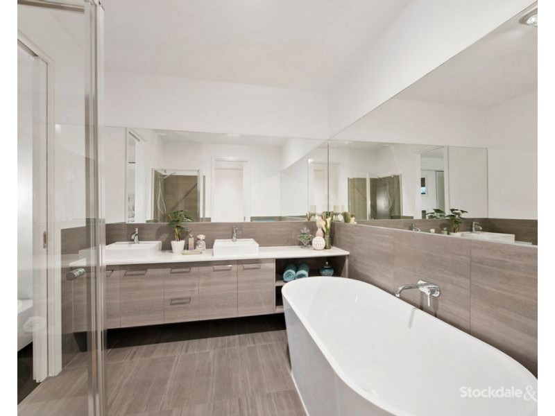 3/2 Langton Street, Glenroy VIC 3046