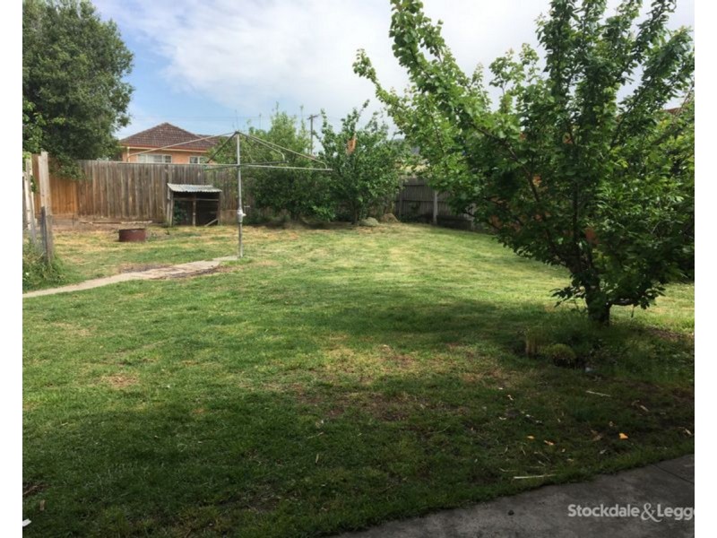 5 Regent Street, Hadfield VIC 3046