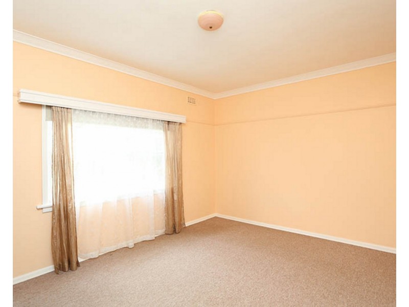 304 Waterloo Road, Glenroy VIC 3046