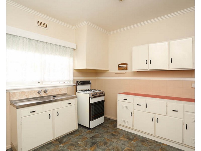 304 Waterloo Road, Glenroy VIC 3046