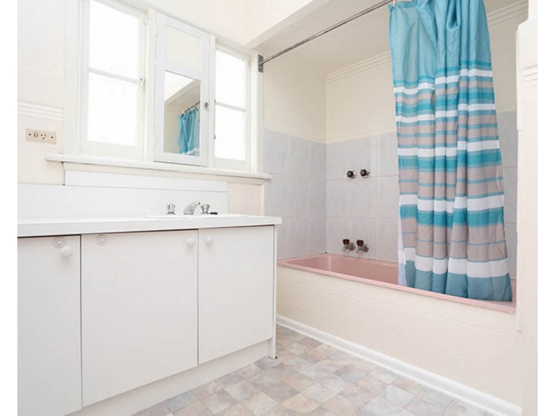 304 Waterloo Road, Glenroy VIC 3046