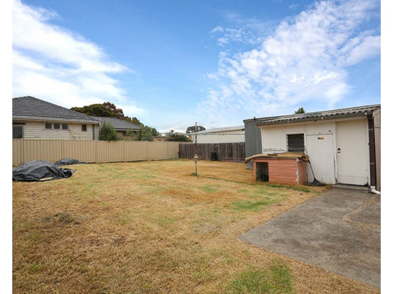 304 Waterloo Road, Glenroy VIC 3046