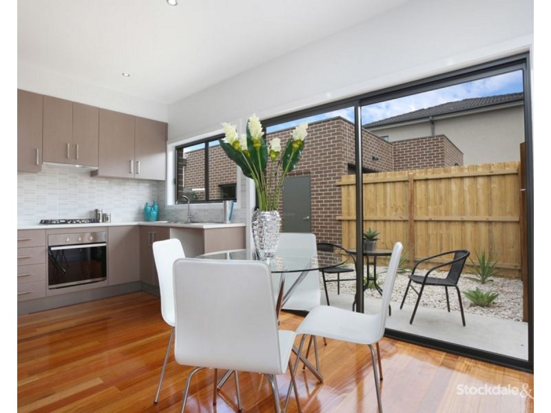 2/76 Hubert Avenue, Glenroy VIC 3046