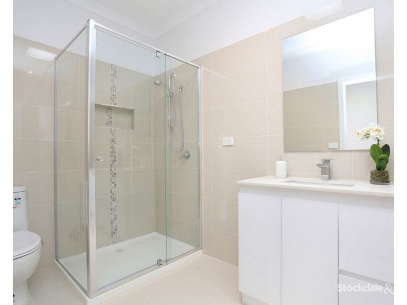2/76 Hubert Avenue, Glenroy VIC 3046