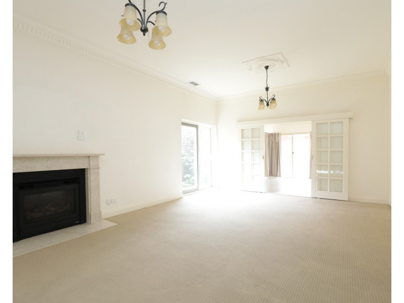 3 Carnarvon Road, Essendon VIC 3040