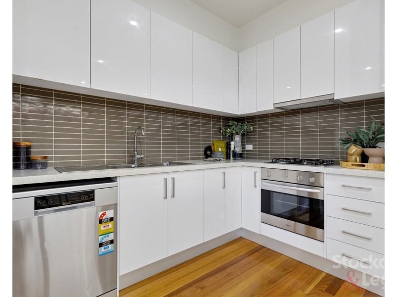2/33 William Street, Glenroy VIC 3046