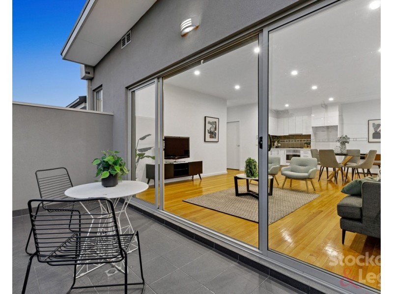 2/33 William Street, Glenroy VIC 3046