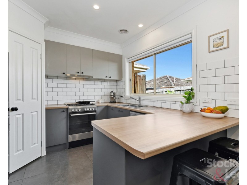 2/14 Kiama Street, Glenroy VIC 3046