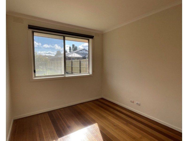 6/11 Logan Street, Glenroy VIC 3046