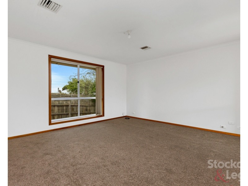 6A Care Close, Meadow Heights VIC 3048