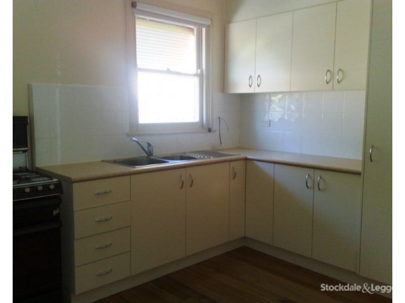 9 Kinnaird Street, Jacana VIC 3047